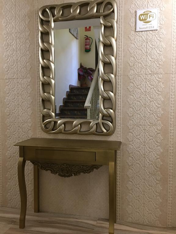 Hostal Lojo Кониль-де-ла-Фронтера Экстерьер фото