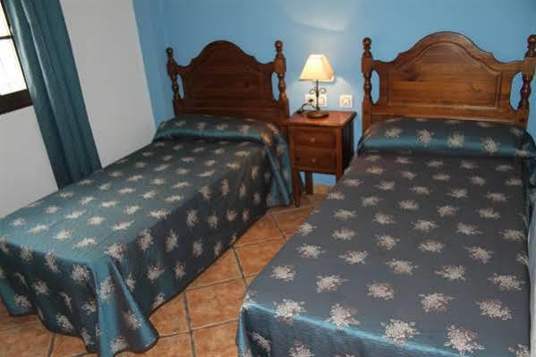 Hostal Lojo Кониль-де-ла-Фронтера Экстерьер фото